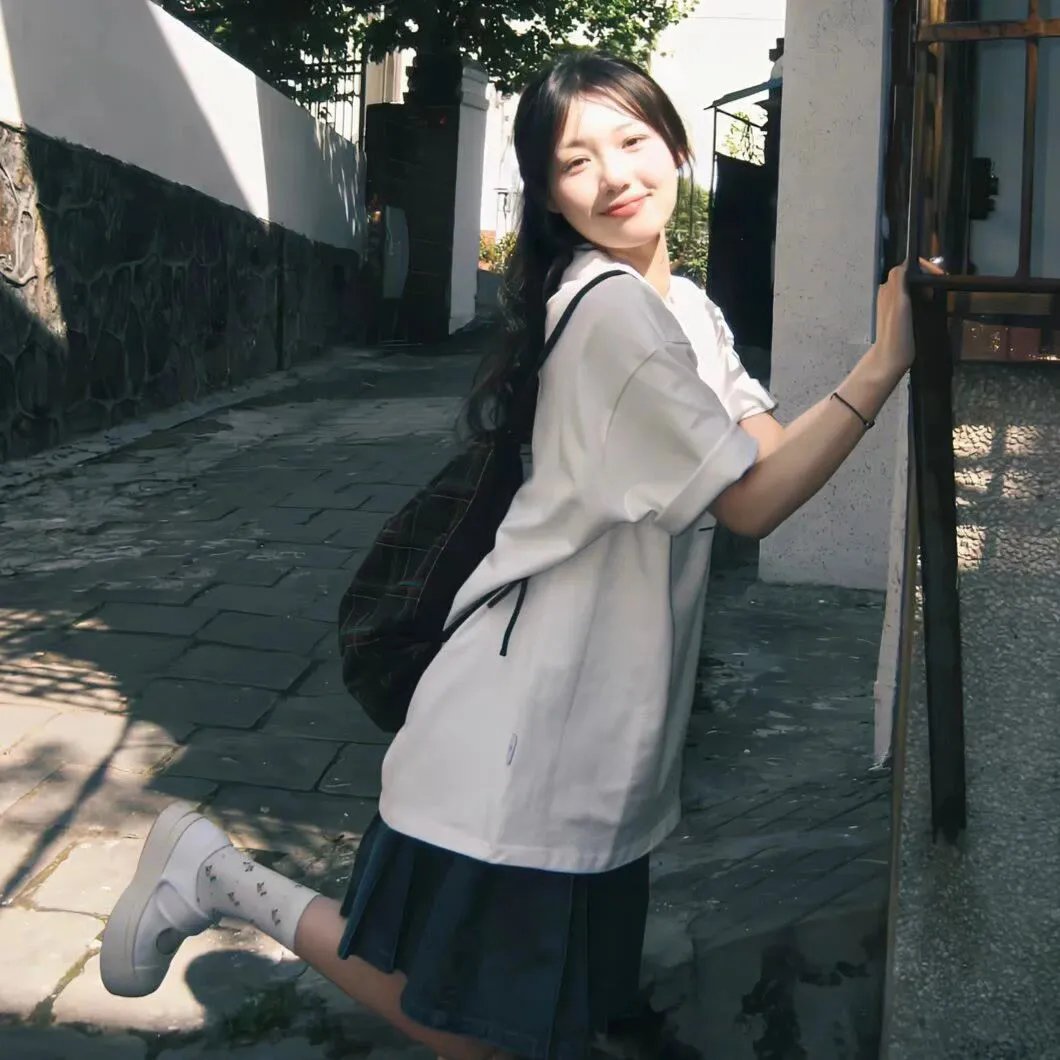 秀才爱上兵国语